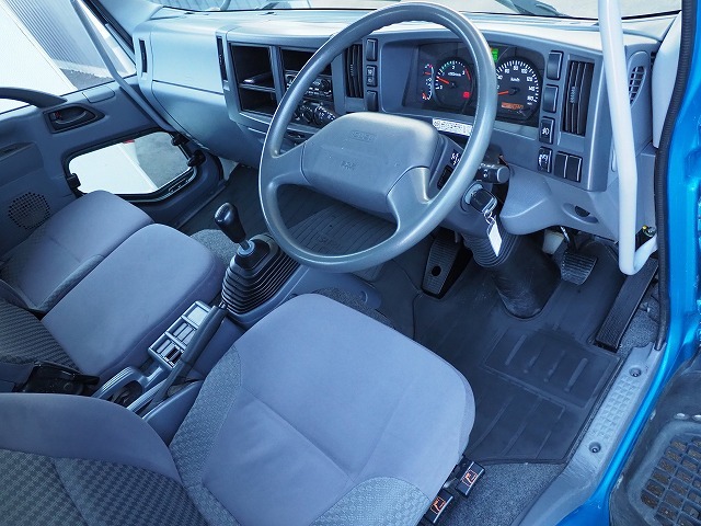 いすゞフォワード