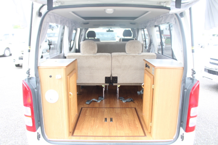 キャンピングカーバンコン