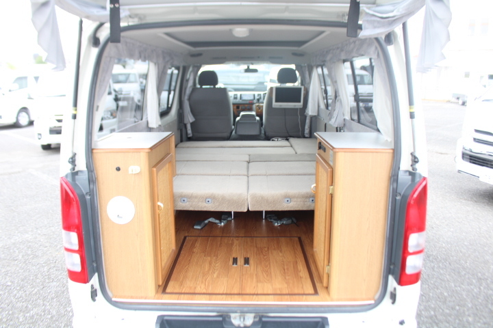 キャンピングカーバンコン