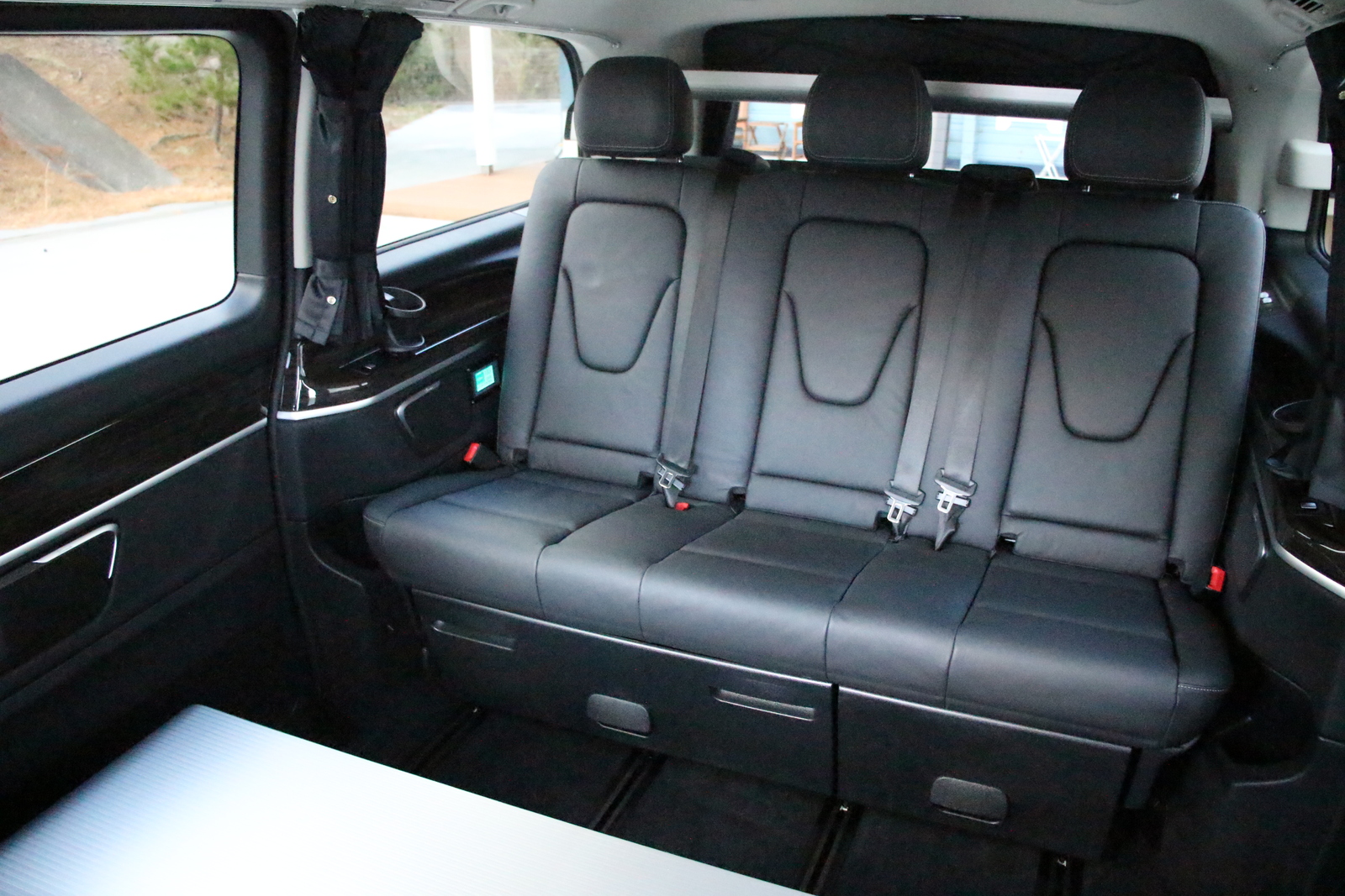 キャンピングカーバンコン