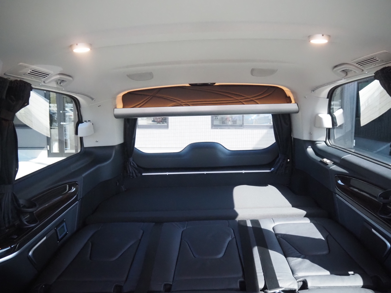 キャンピングカーバンコン