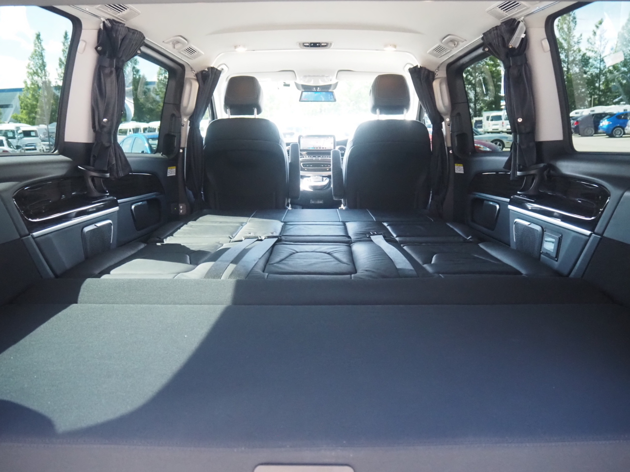 キャンピングカーバンコン