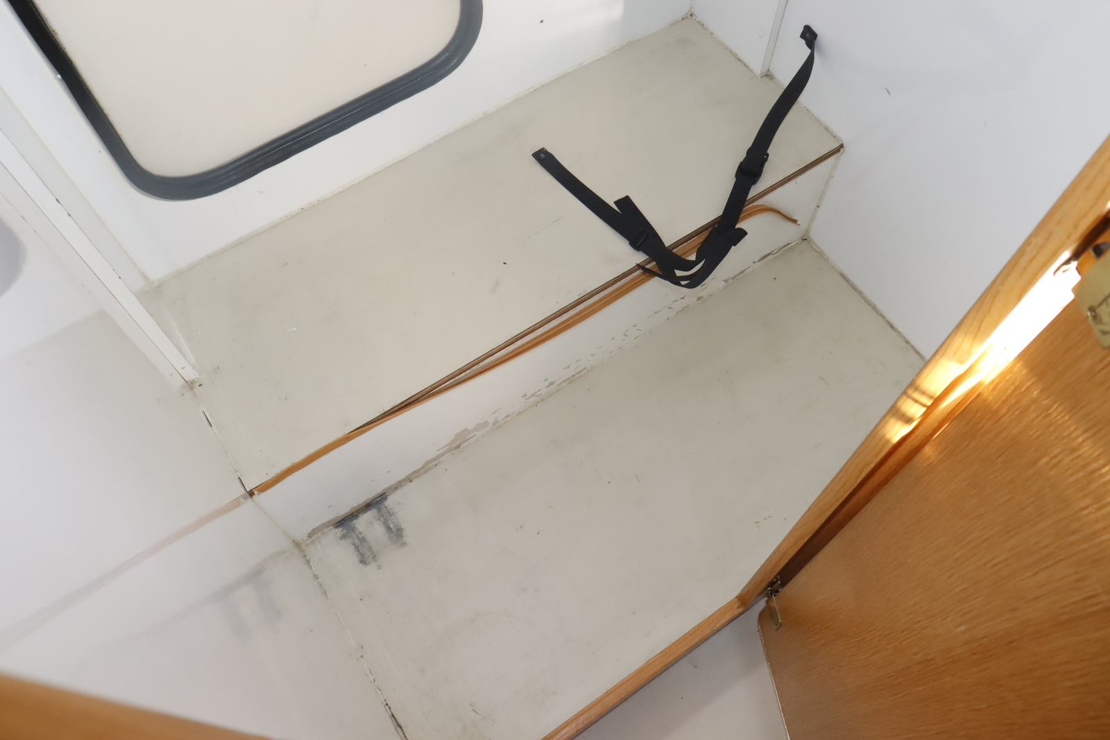 キャンピングカーキャブコン