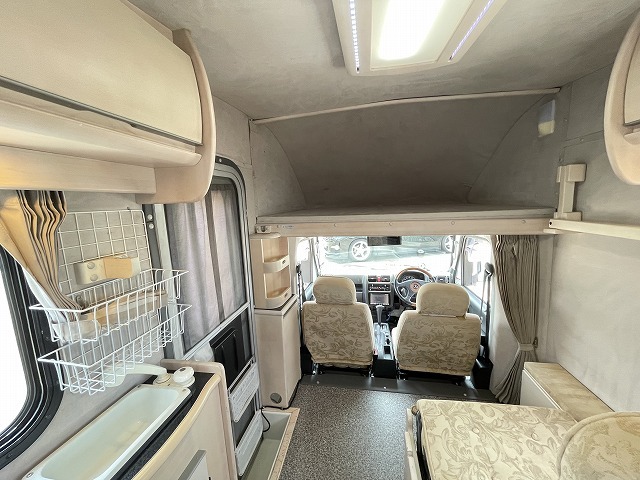 キャンピングカー軽キャンパー