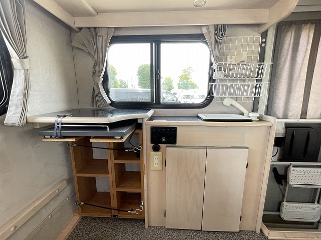 キャンピングカー軽キャンパー