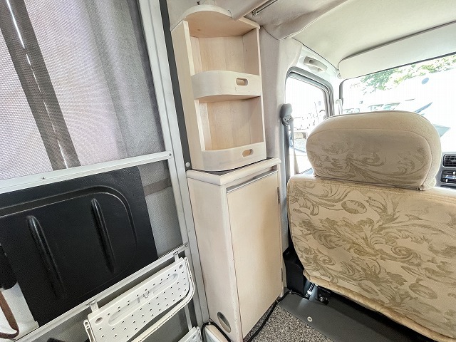 キャンピングカー軽キャンパー