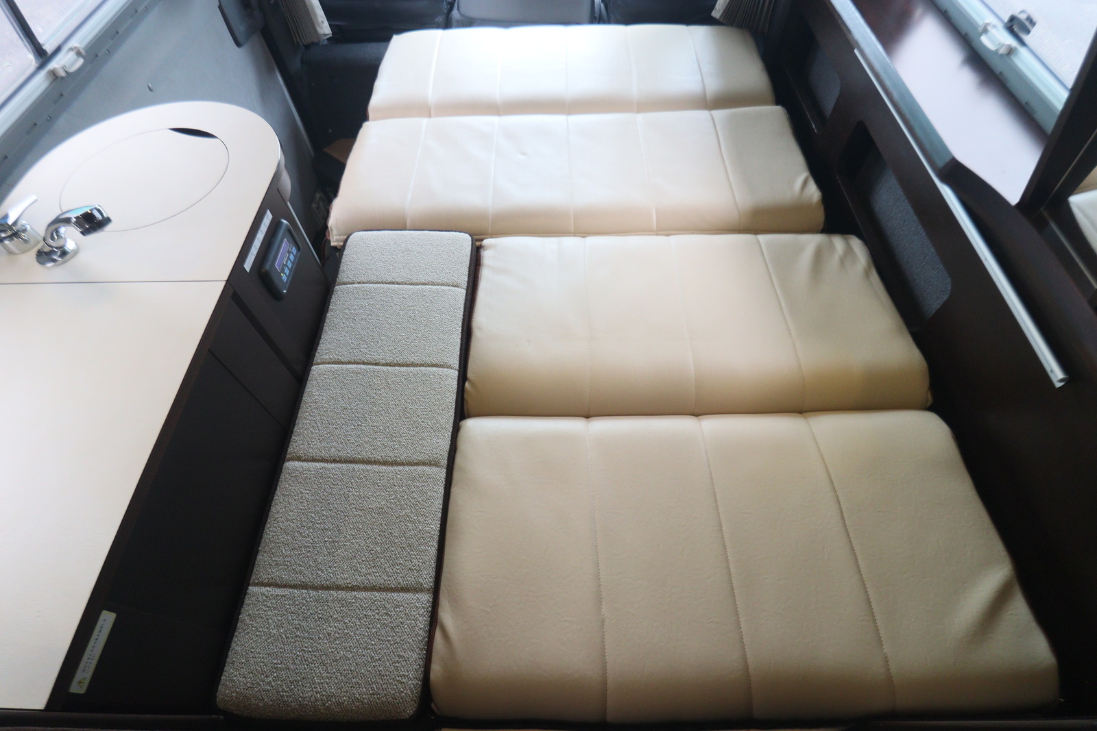 キャンピングカーバンコン