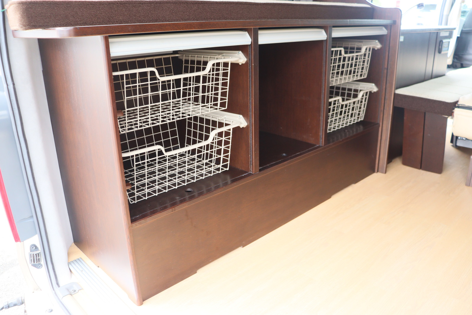 キャンピングカーバンコン