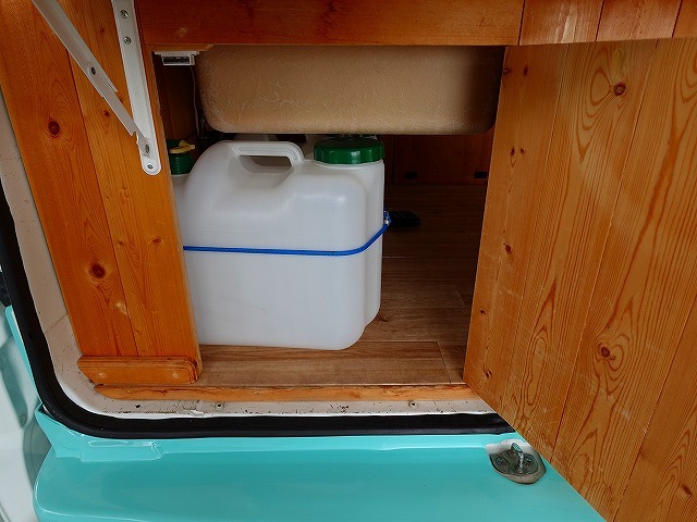 日産NV100クリッパー