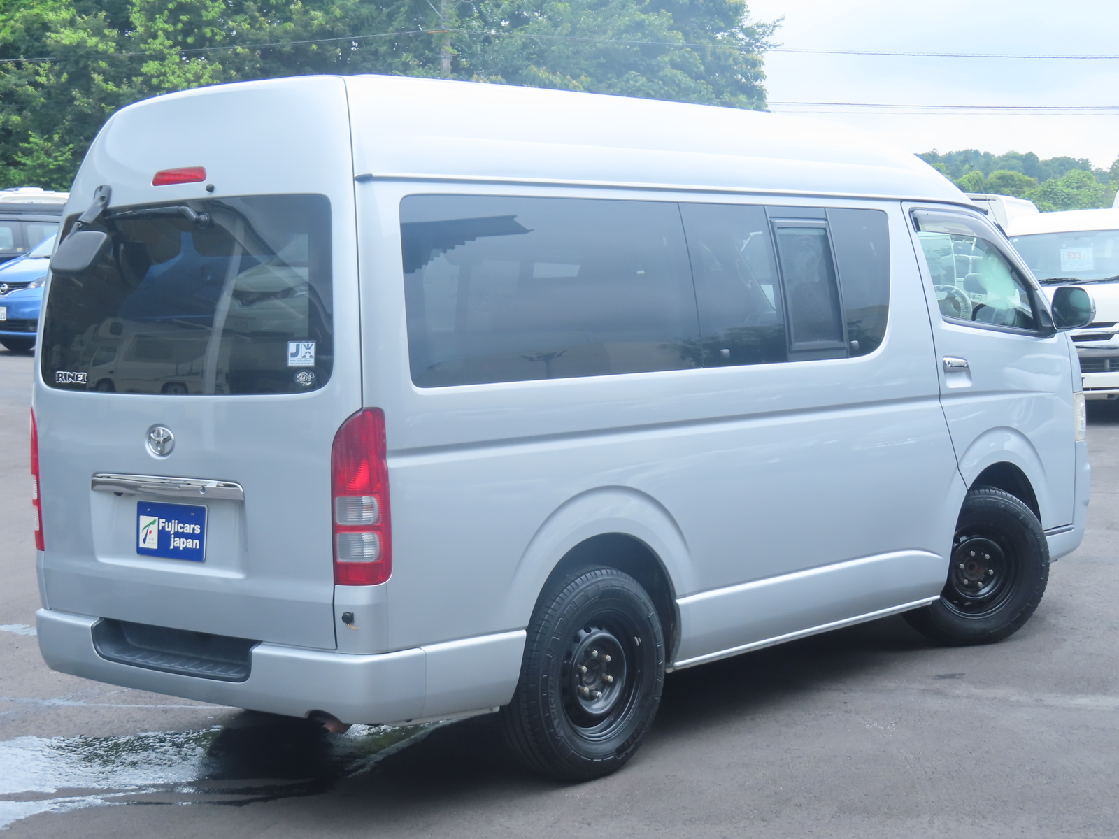 キャンピングカーバンコン