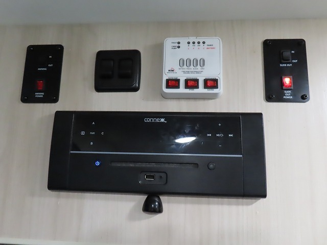 キャンピングカートレーラー