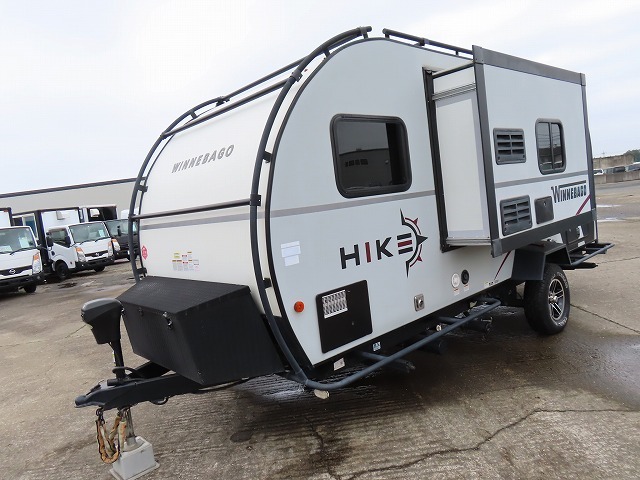 キャンピングカートレーラー