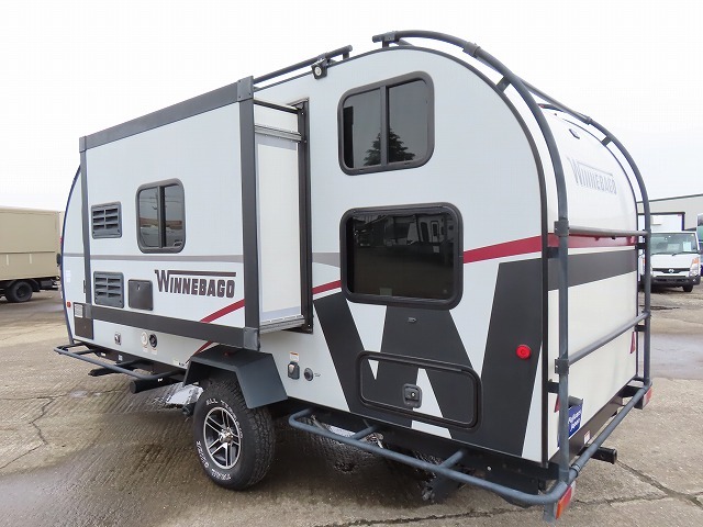 キャンピングカートレーラー