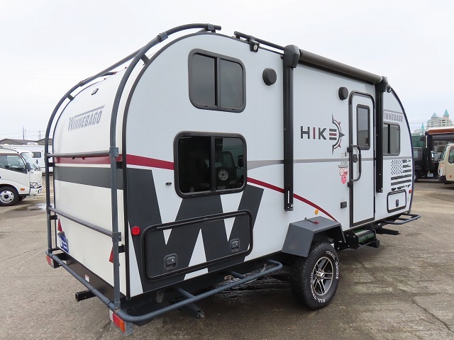 キャンピングカートレーラー