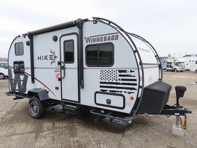 キャンピングカートレーラー