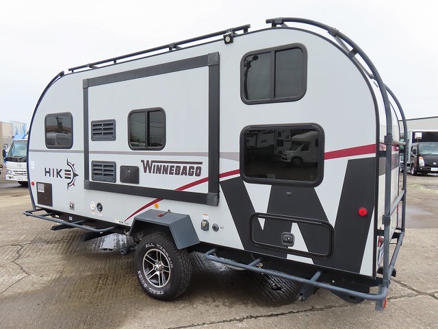 キャンピングカートレーラー