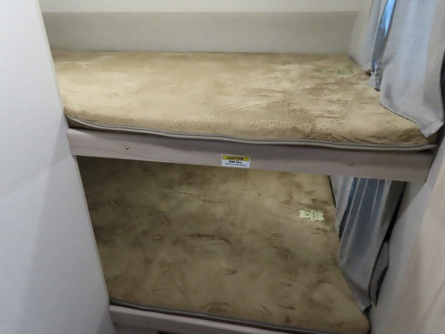 キャンピングカートレーラー