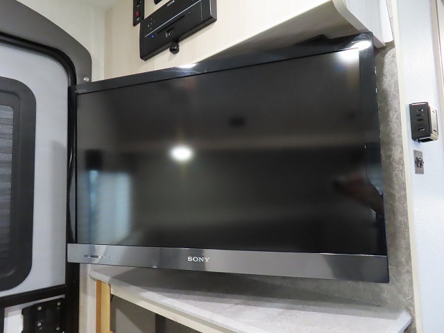 キャンピングカートレーラー