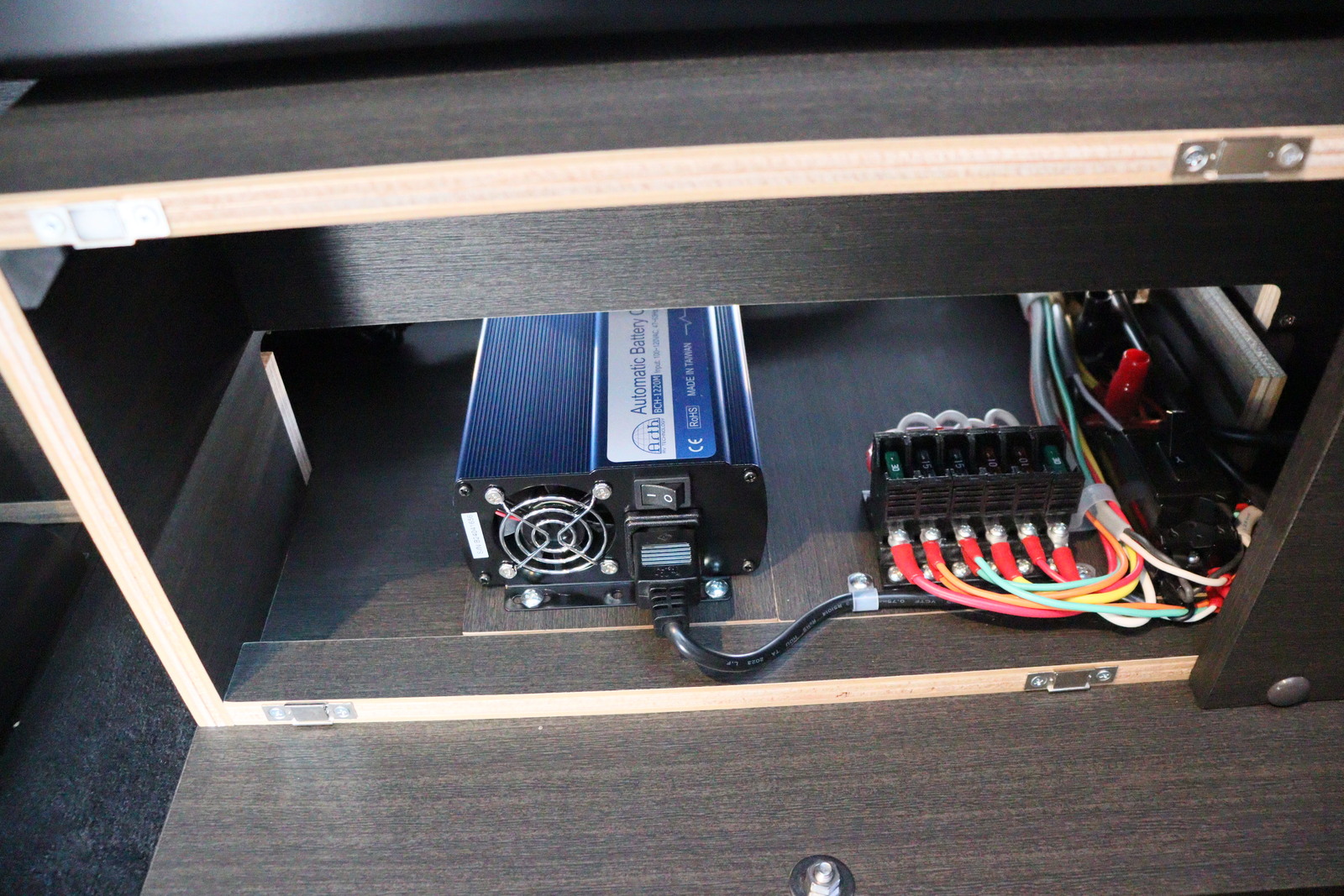 キャンピングカーバンコン