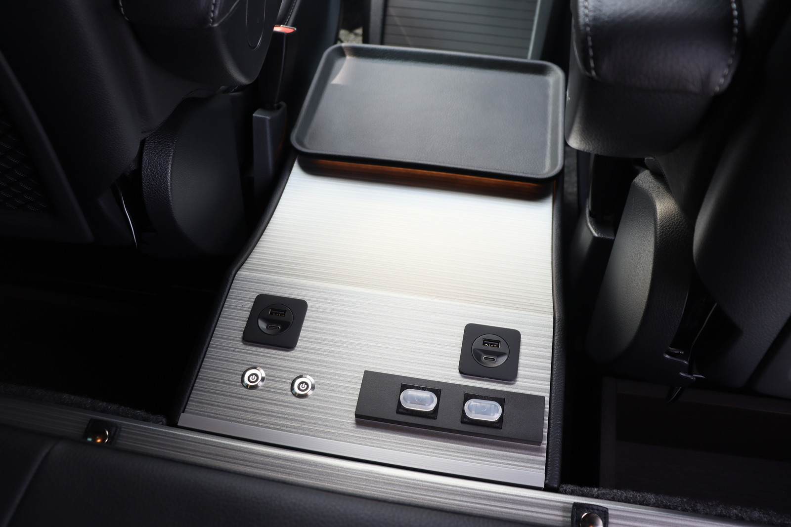 キャンピングカーバンコン