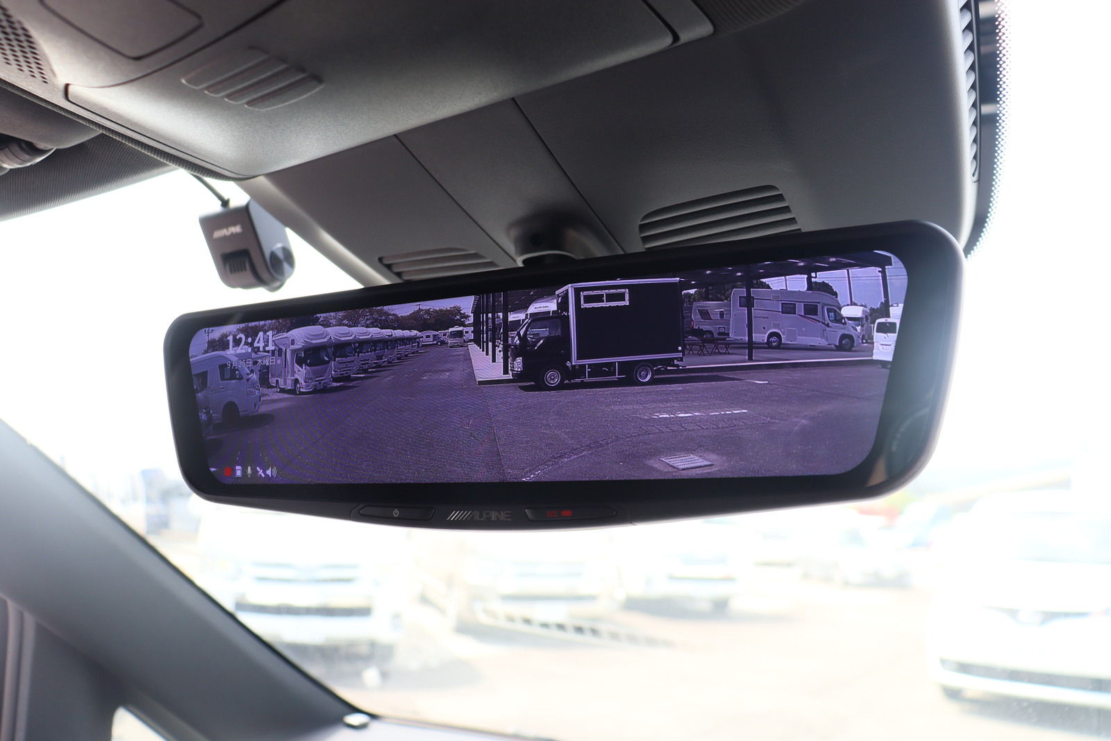 キャンピングカーバンコン