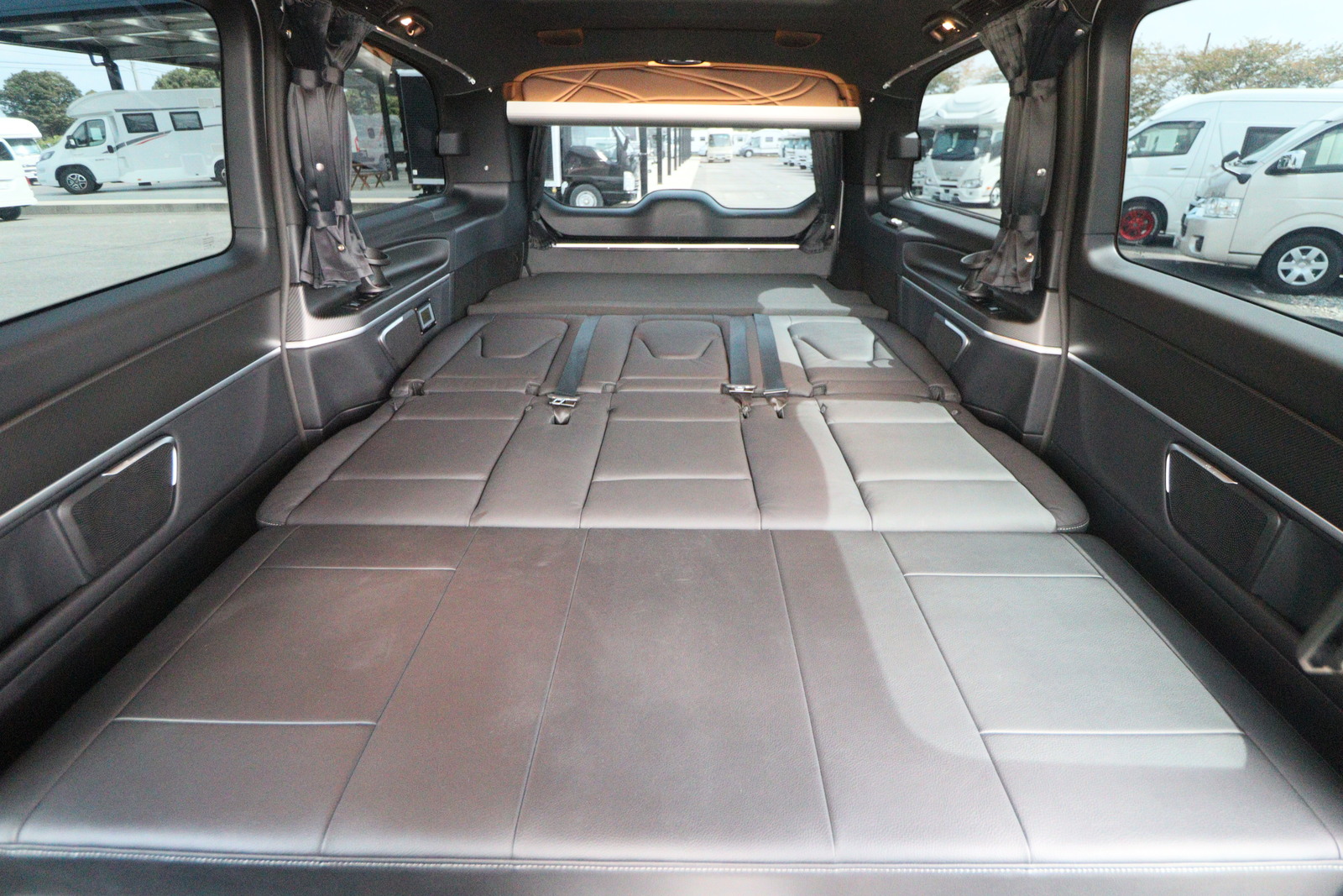 キャンピングカーバンコン