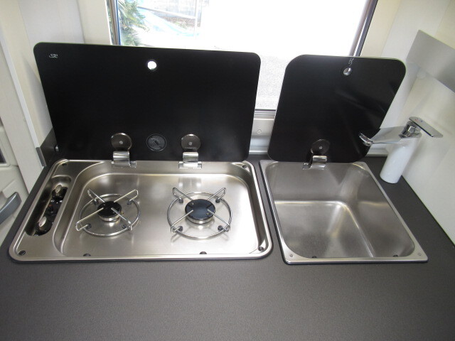 キャンピングカーキャブコン