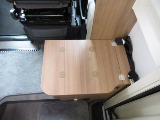 キャンピングカーキャブコン