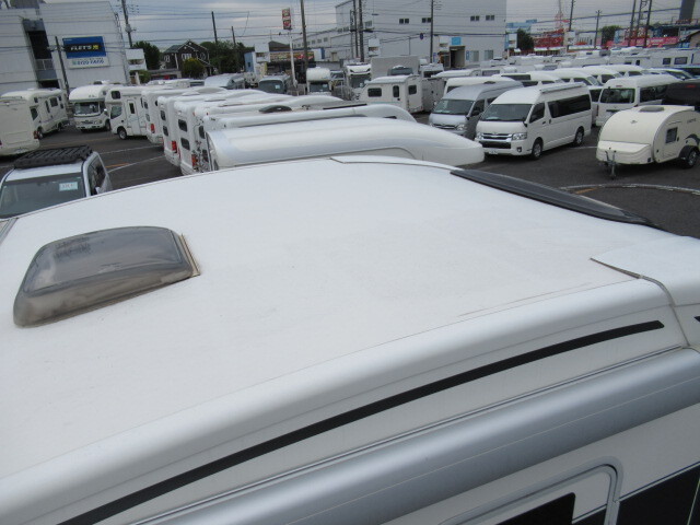 キャンピングカーキャブコン