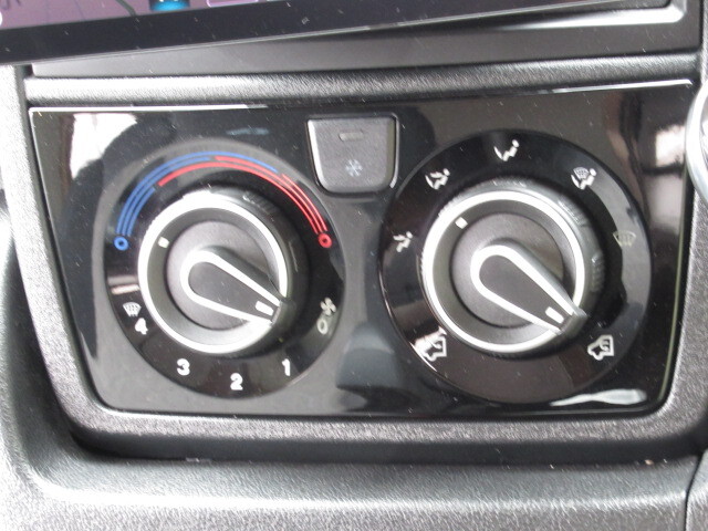 キャンピングカーキャブコン