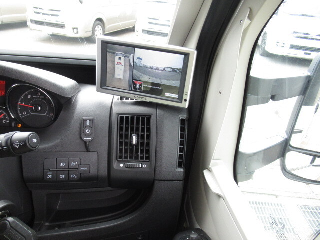 キャンピングカーキャブコン