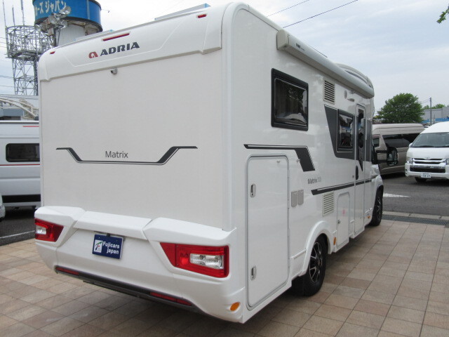 キャンピングカーキャブコン