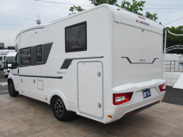 キャンピングカーキャブコン