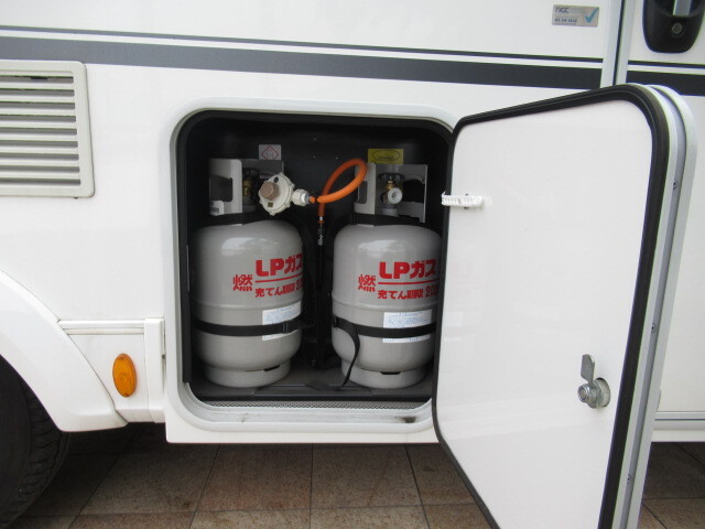 キャンピングカーキャブコン