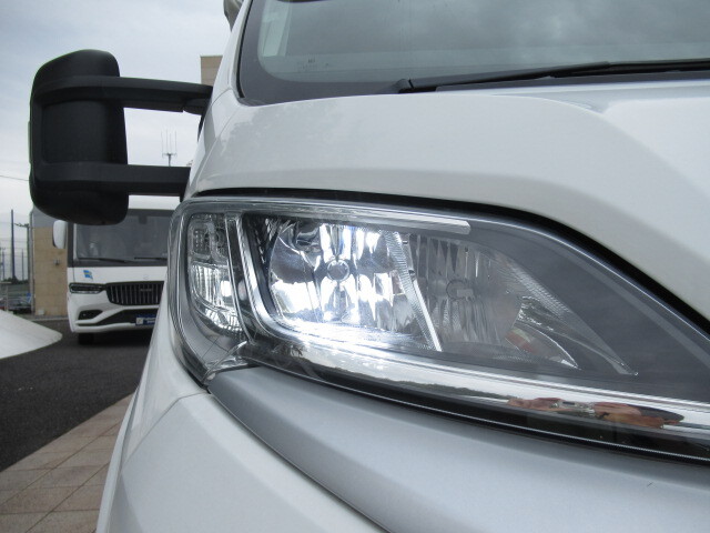 キャンピングカーキャブコン