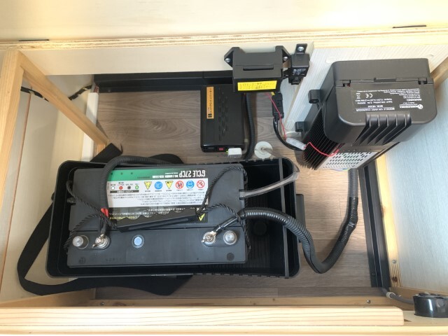 キャンピングカートレーラー