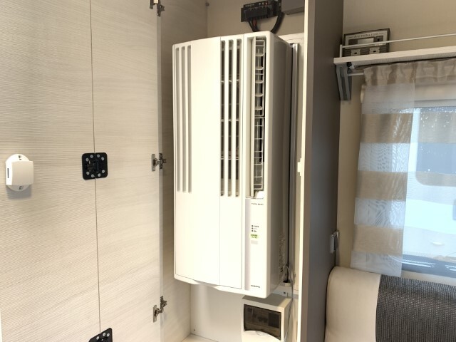 キャンピングカートレーラー