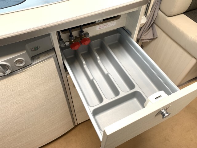 キャンピングカートレーラー