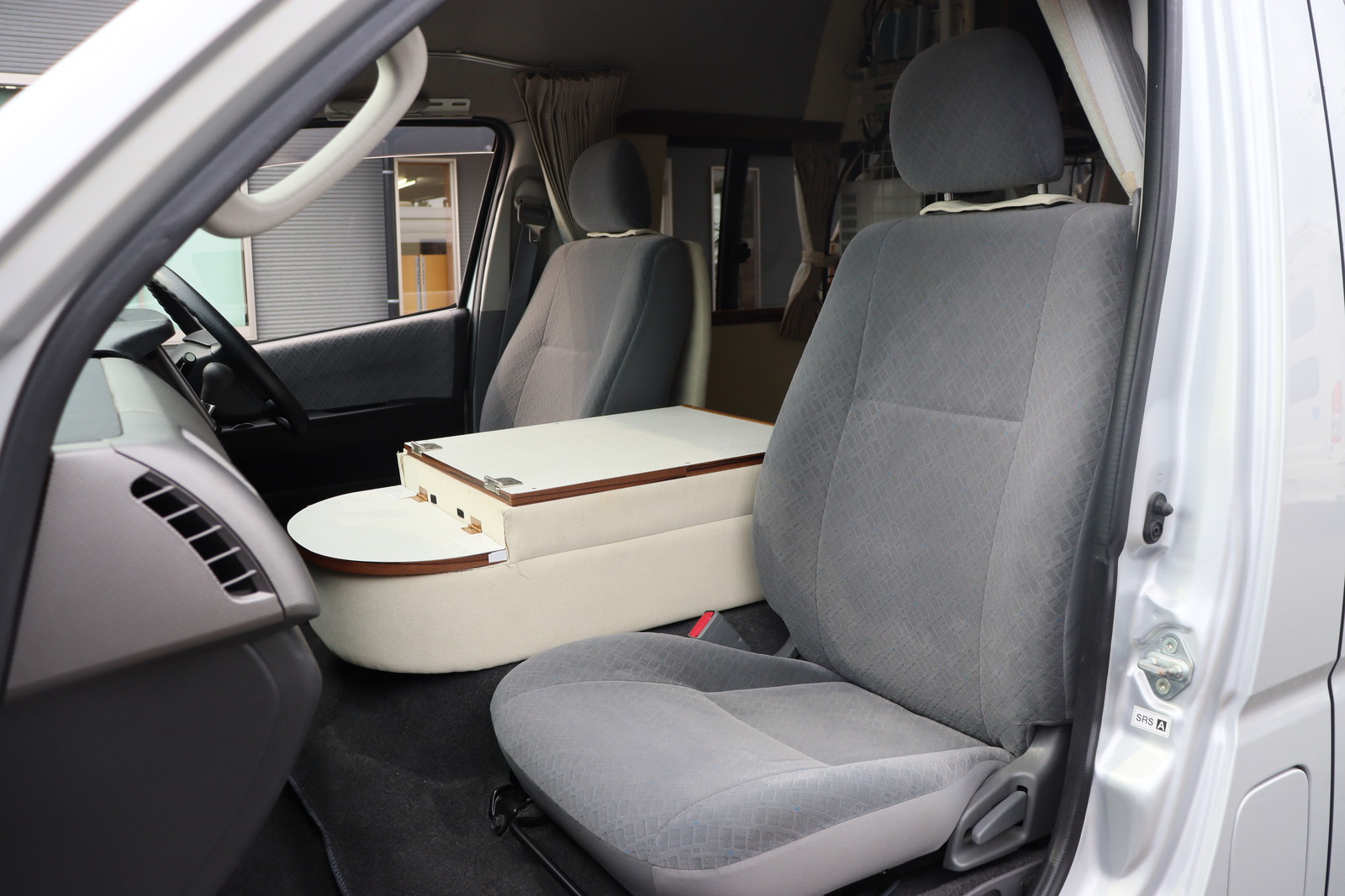 キャンピングカーバンコン