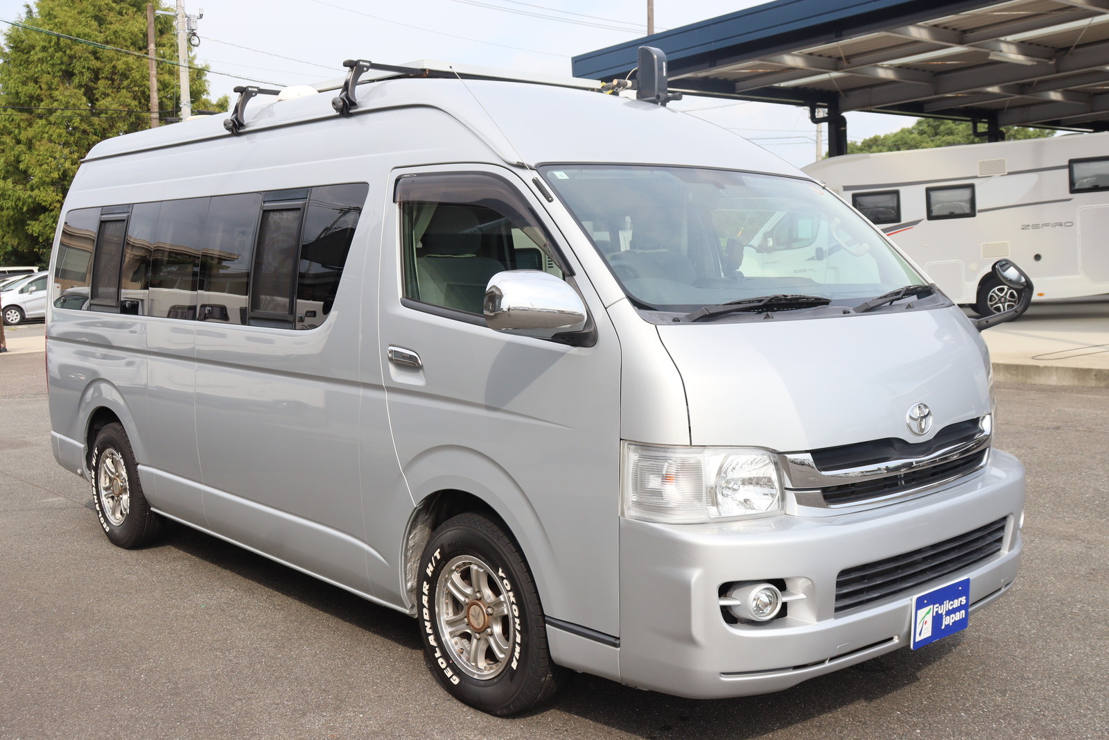 キャンピングカーバンコン