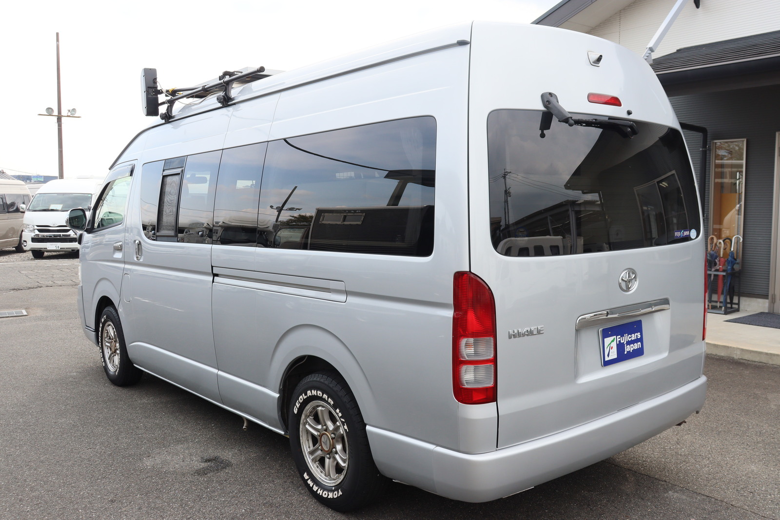 キャンピングカーバンコン