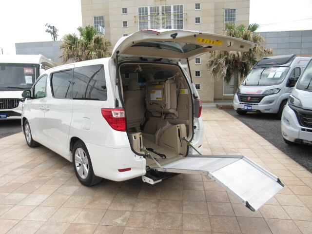 トヨタアルファード