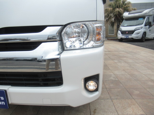 キャンピングカーバンコン