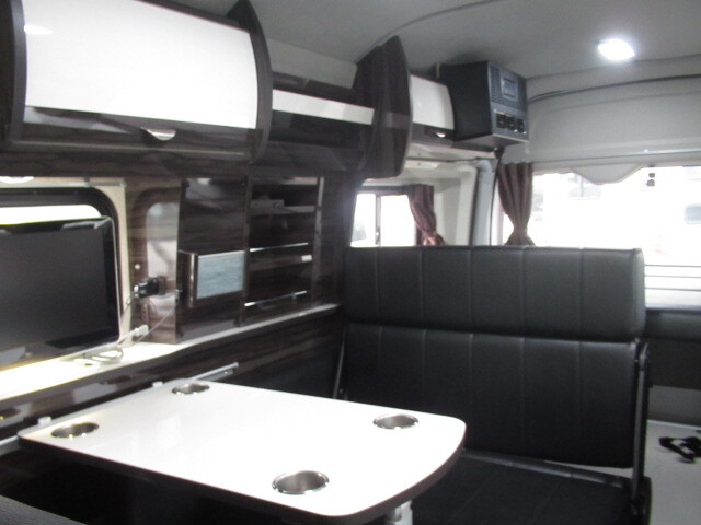 キャンピングカーバンコン