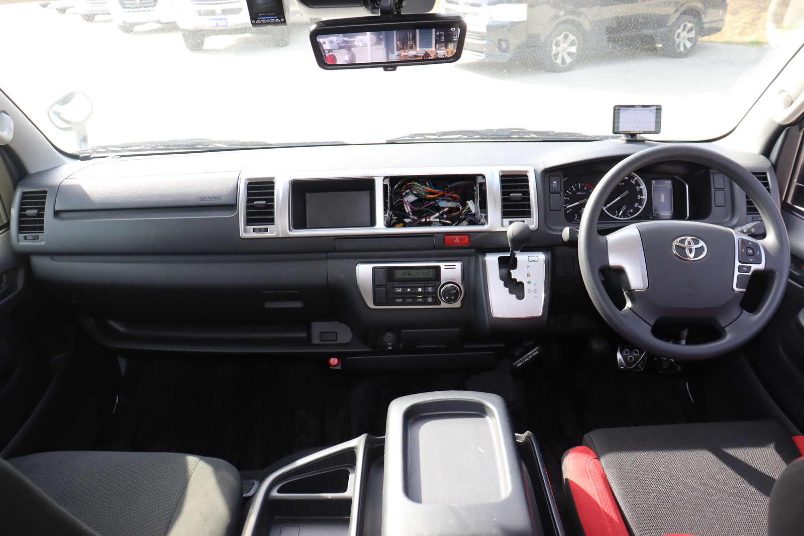 キャンピングカーバンコン