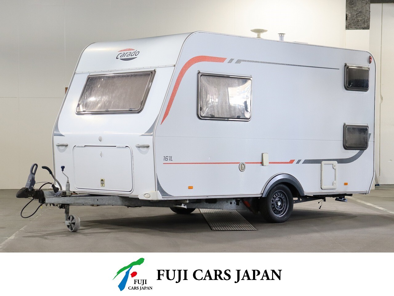 トレーラー カラード C161L　ガスFF　3WAY冷蔵庫