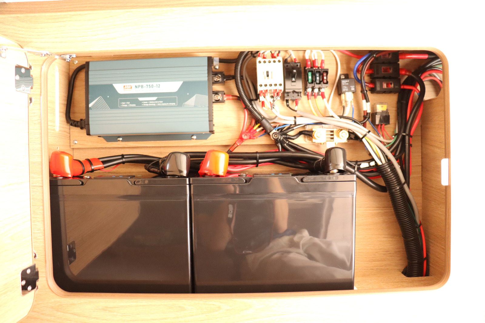 キャンピングカーバンコン