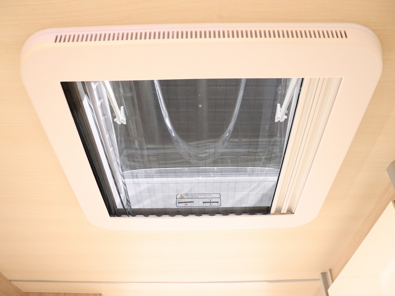 キャンピングカートレーラー