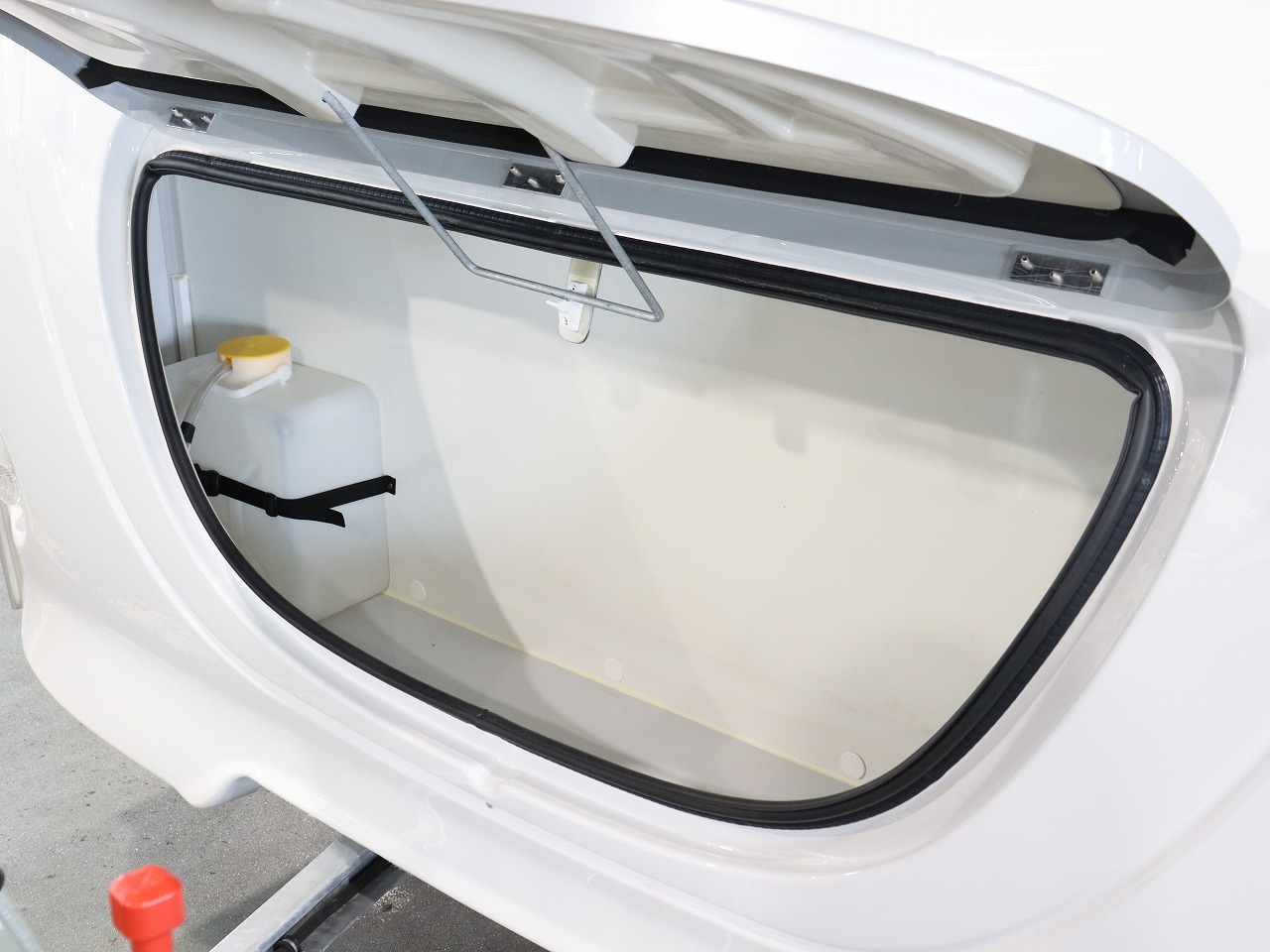 キャンピングカートレーラー