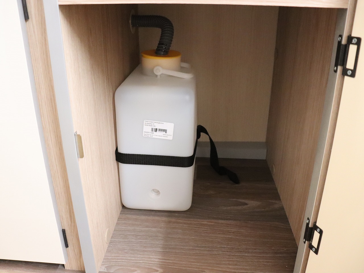 キャンピングカートレーラー